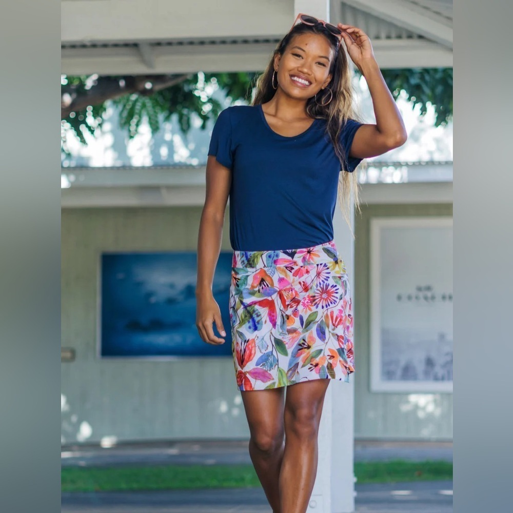 Rip Skirt Hawaii XL X-large Wildflower Watercolor Floral Skirt Length 2 Tropical